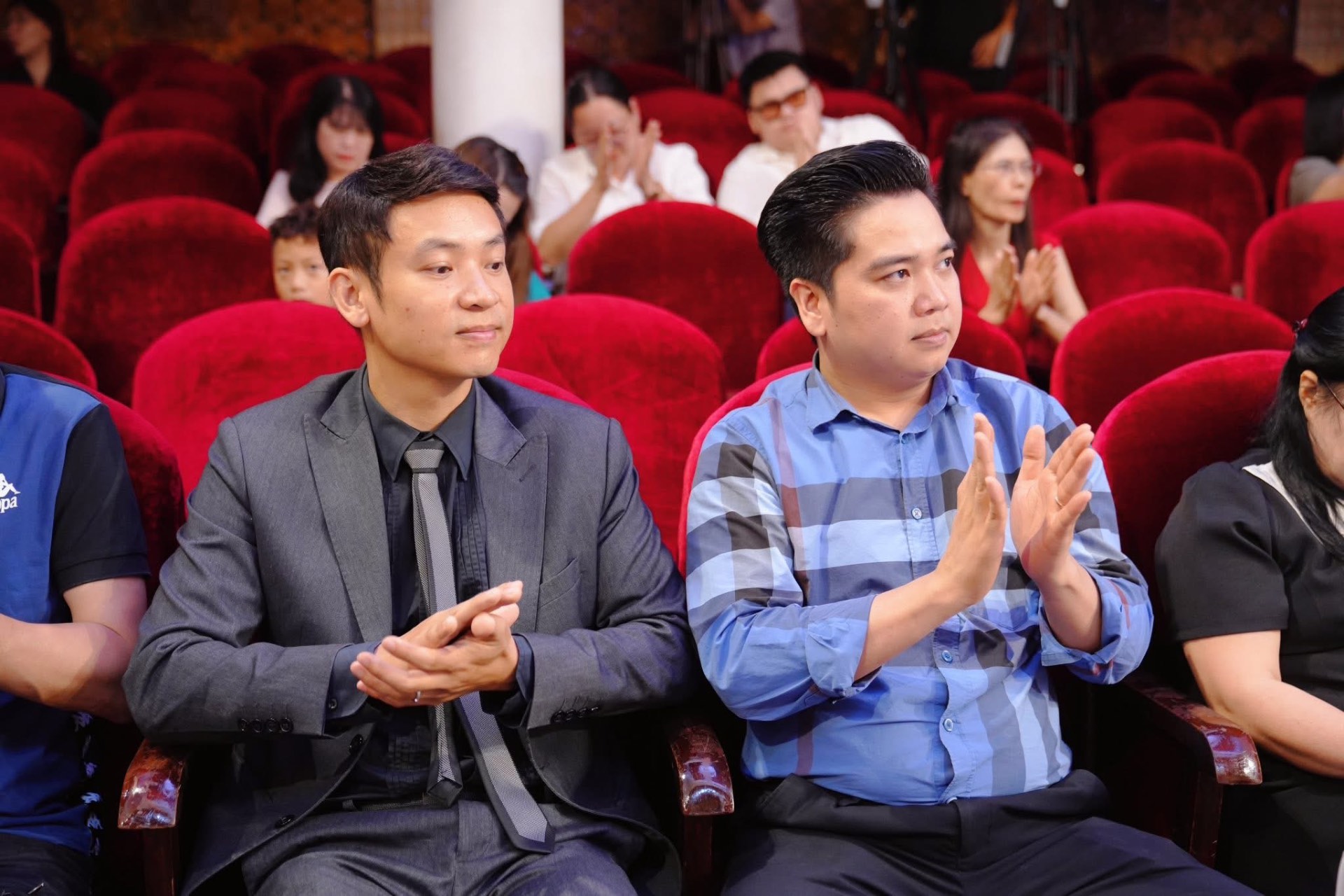 KOL Phạm Lục tham dự chương trình nghệ thuật tại khán phòng
